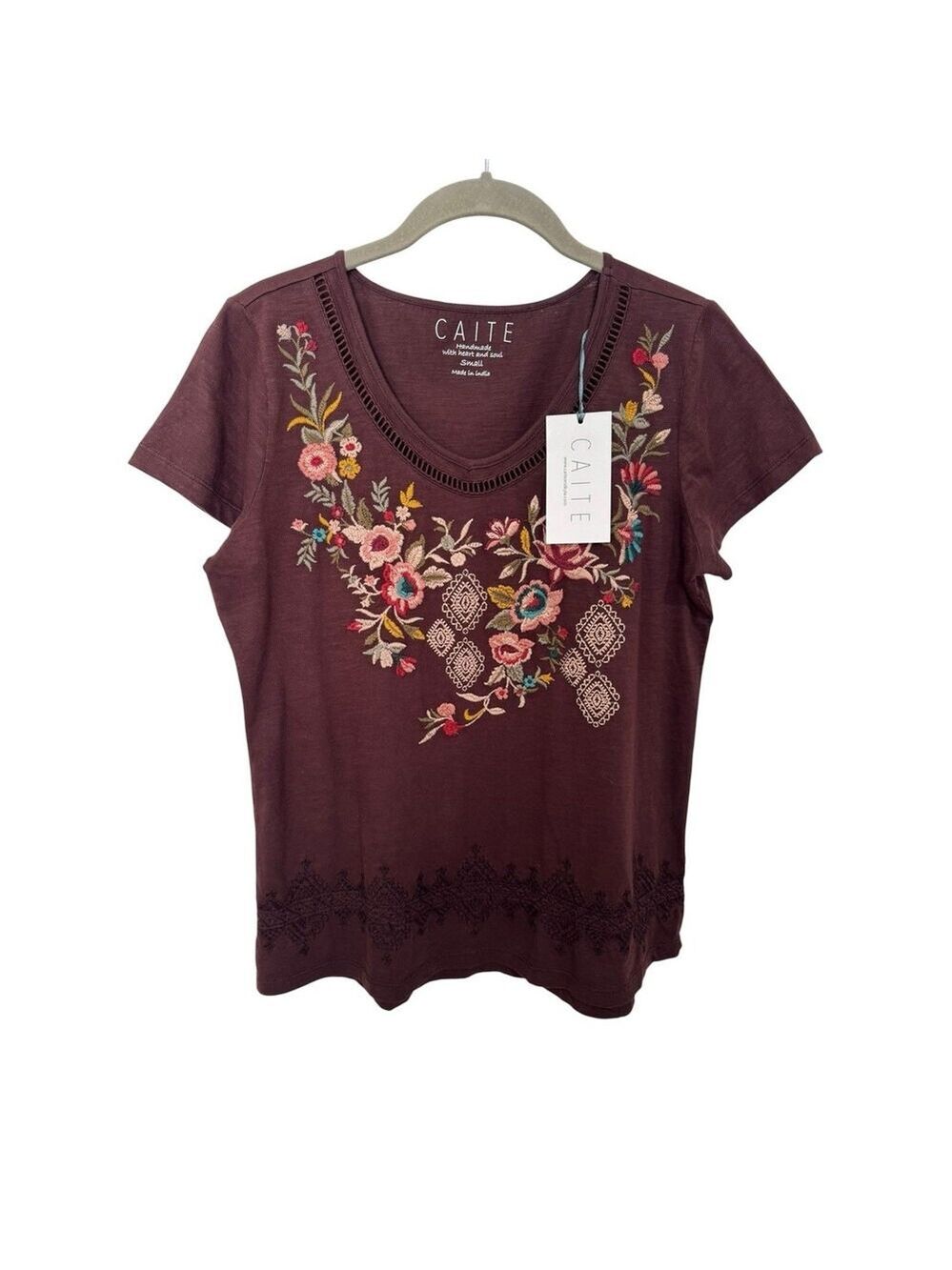 NWT Caite and Kyla Embroidered Vita Top Karyn Women's T Shirt Oxblood Sz Small